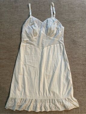 Vintage Floral Embroidered White Lace-Trim Slip Dress Nightgown Chemise